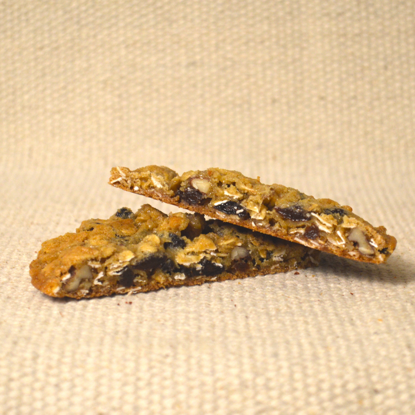 oatmeal raisin pecan cookie